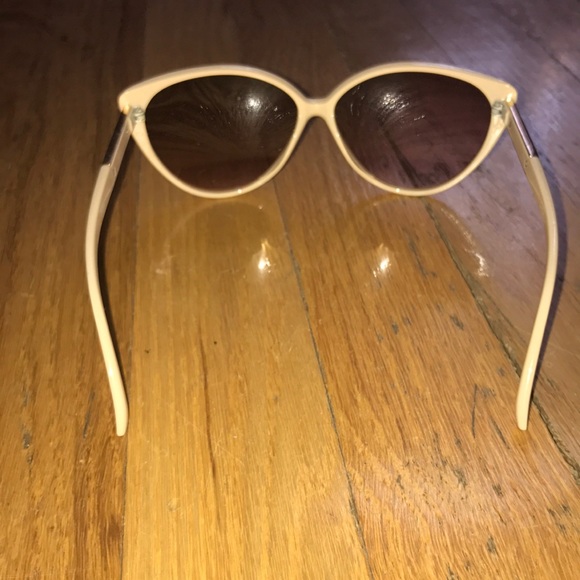 Nude sunglasses - Picture 3 of 3